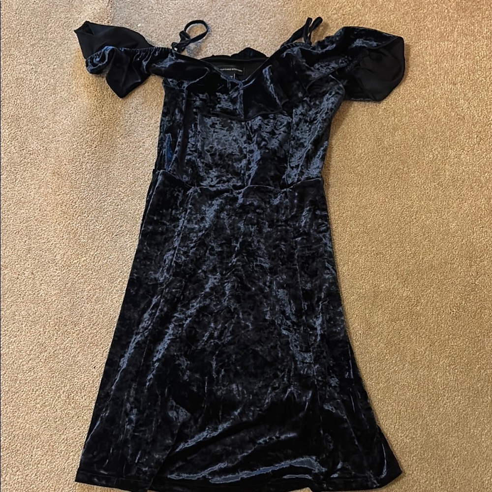 American Eagle Outfitters Black Off-the-Shoulder Sheath Dress